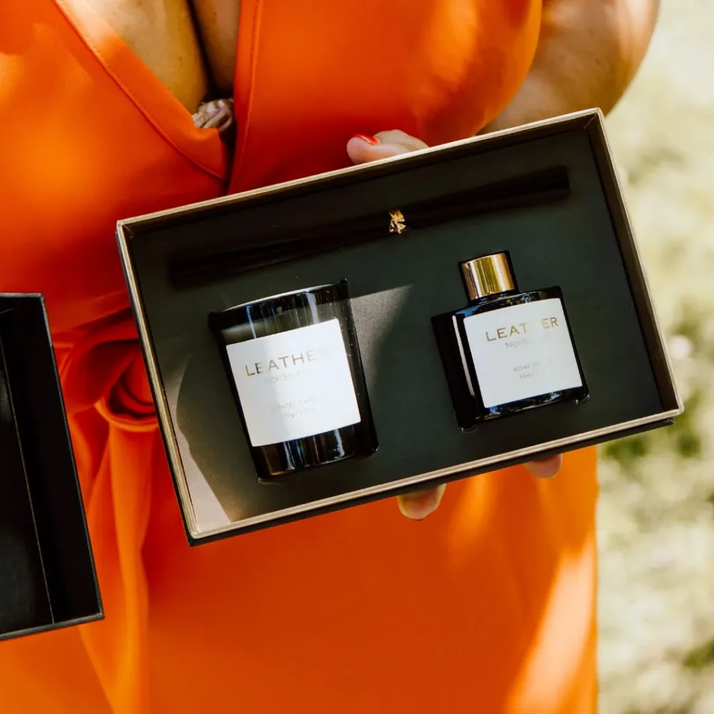Coffret parfumé nordic pine avec bougie & diffuseur – Leather feel