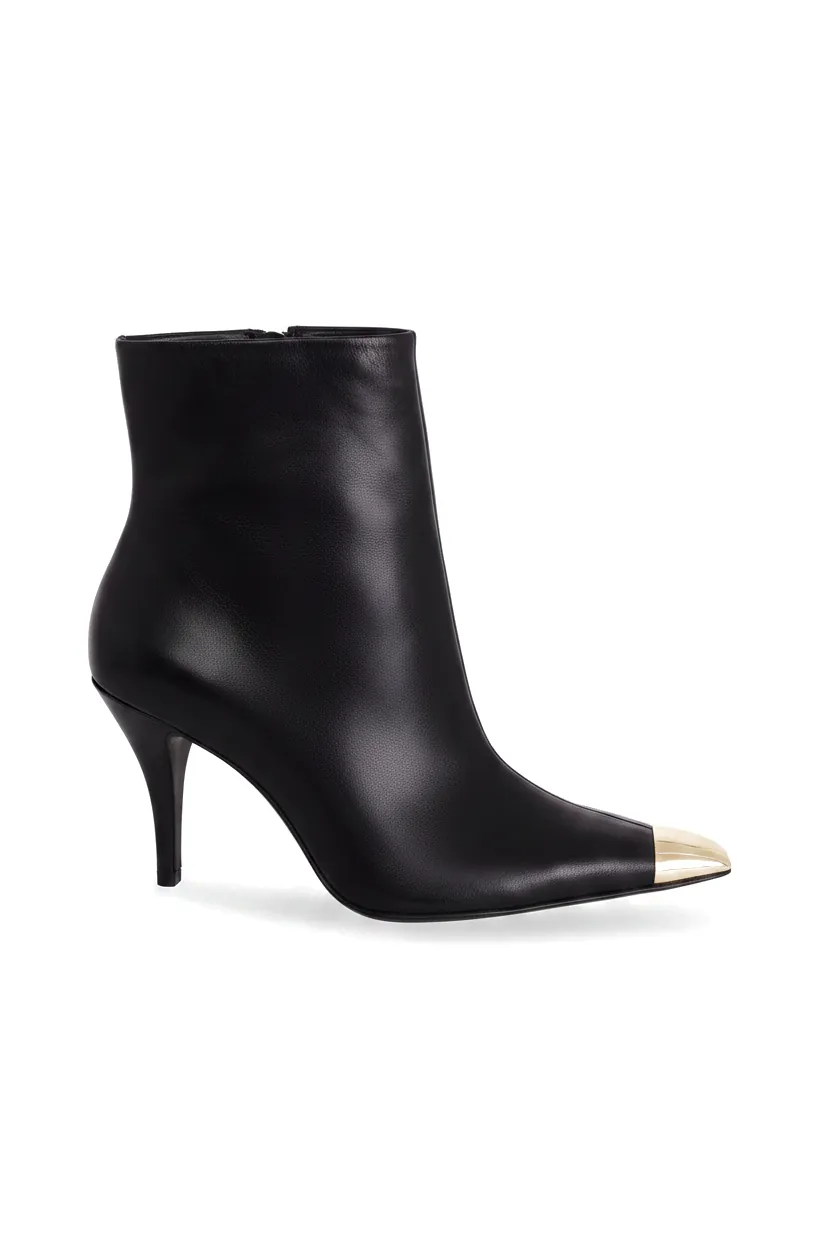 Damenschuhe Inga aus schwarzem Leder mit vergoldetem Absatz – Zehenhöhe 8,7 cm