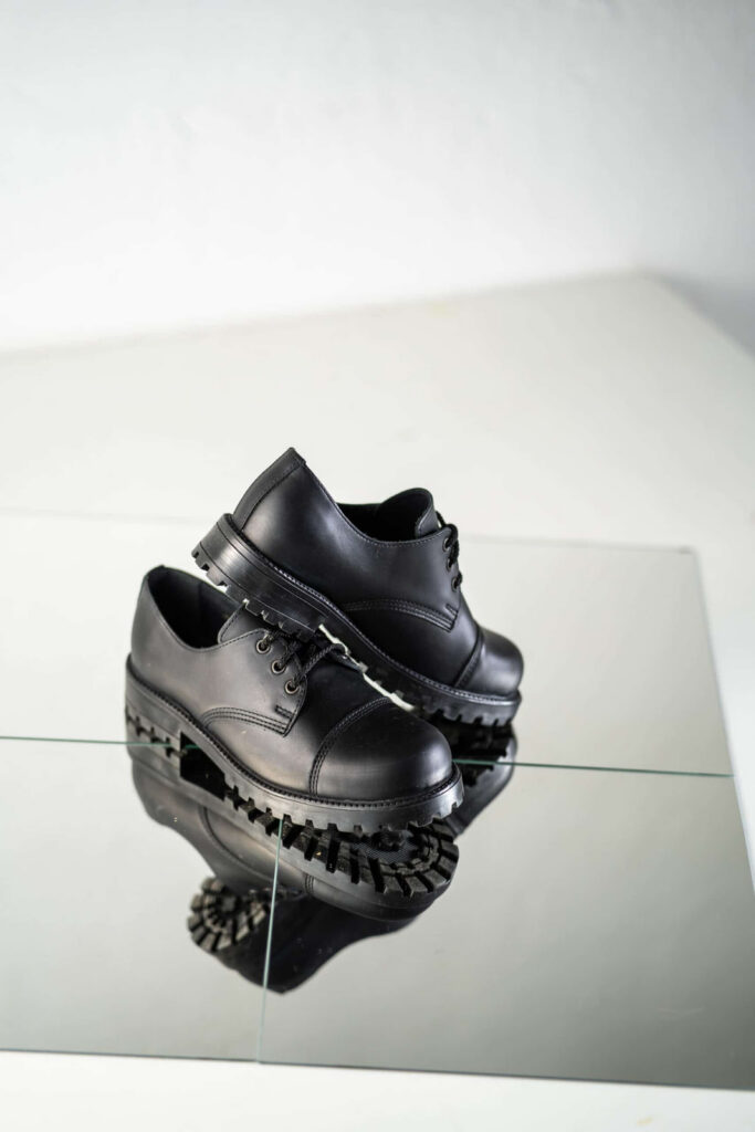 Chaussures Unisexes Widgets en Cuir Véritable – Fabrication Européenne