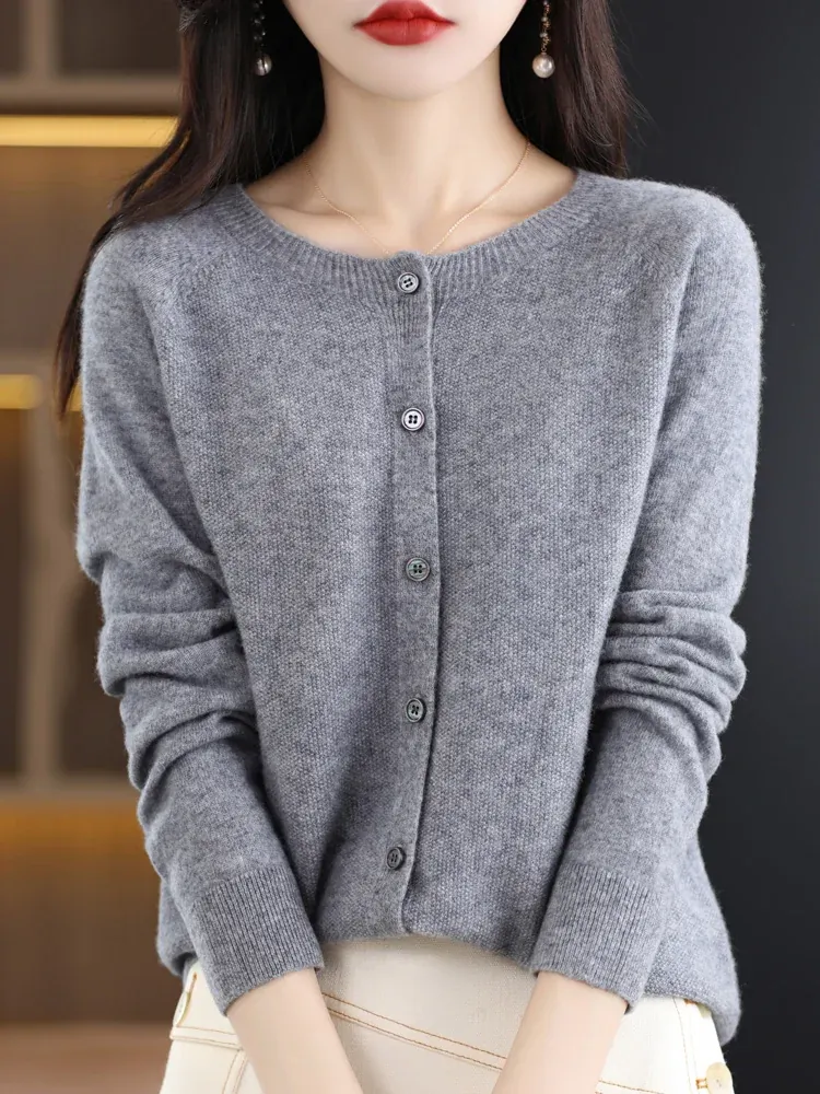 Pull Femme en Laine Mérinos à Manches Longues – Doux et Élégant